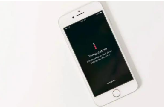 江边乡苹果手机维修分享iPhone 手机发热如何快速降温 